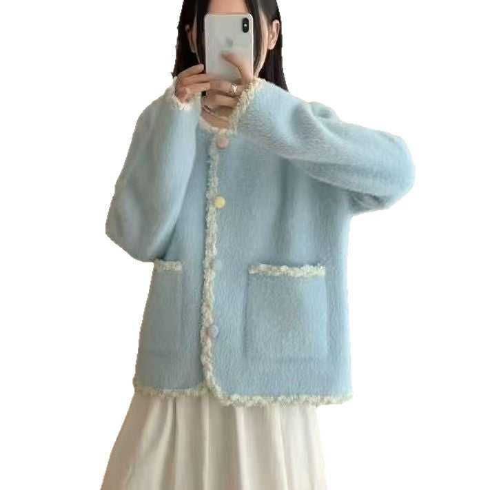 Veste câline pour femmes au style élégant avec des accents contrastants Chic & Stil