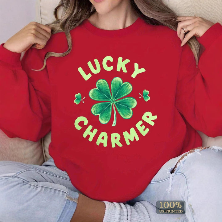 Sweatshirt pour femmes avec un design de trèfle tendance et une lettering inspirante Chic & Stil