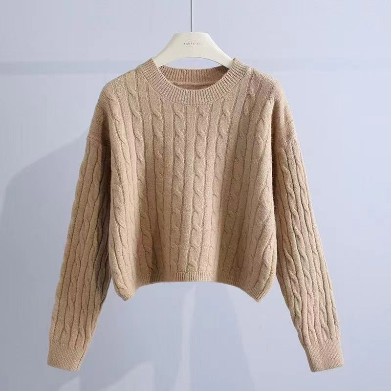 Thick knitted pullover for women with textured pattern and casual fit Lune London