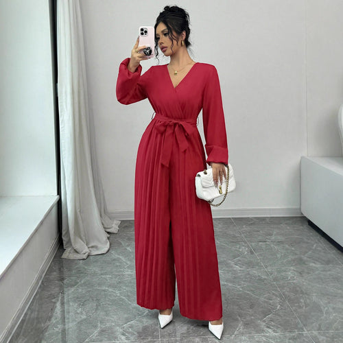 Lady Elegant jumpsuit with adjustable belt and pleated cut Amarae