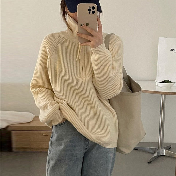 Cozy hoodie for women with high zip Lune London