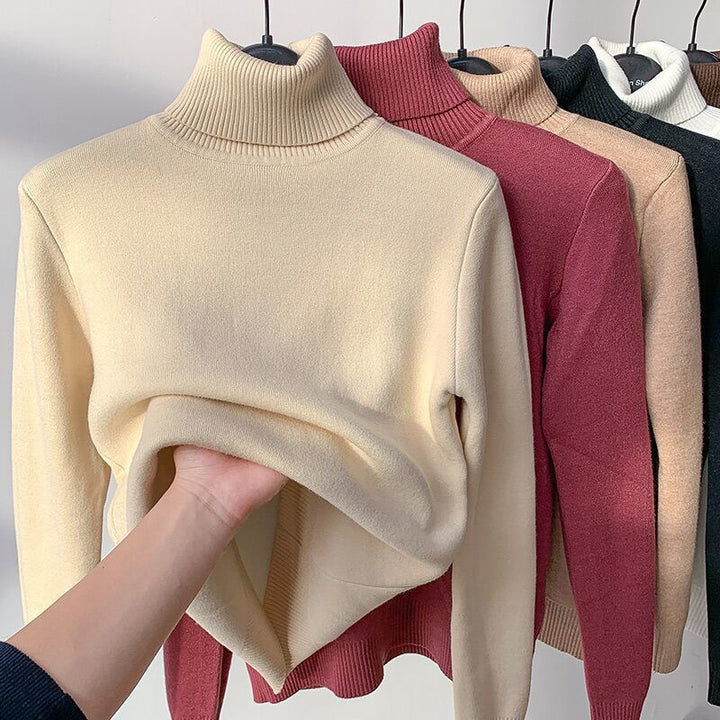 Cozy turtleneck sweater for ladies in fine knit Lune London