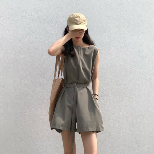 Women's jumpsuit with tailored design and practical pockets Lune London