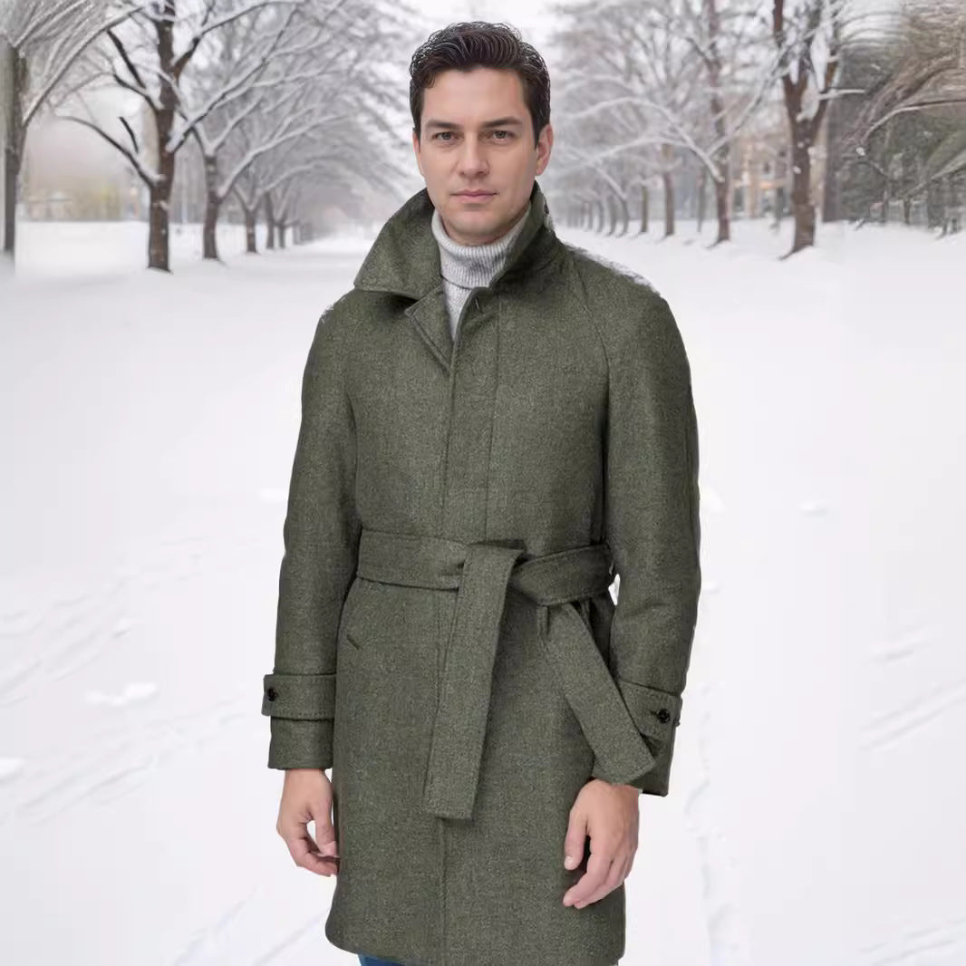 Elegant and fitted trench coat for men in high-quality wool Lune London