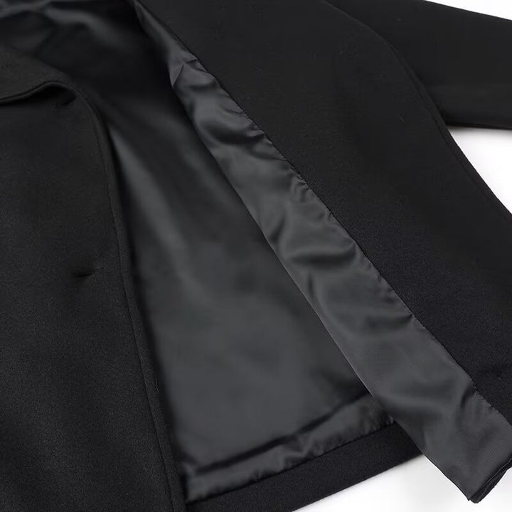 Veste de transition féminine à la mode avec une coupe décontractée et patte de boutonnage double Chic & Stil