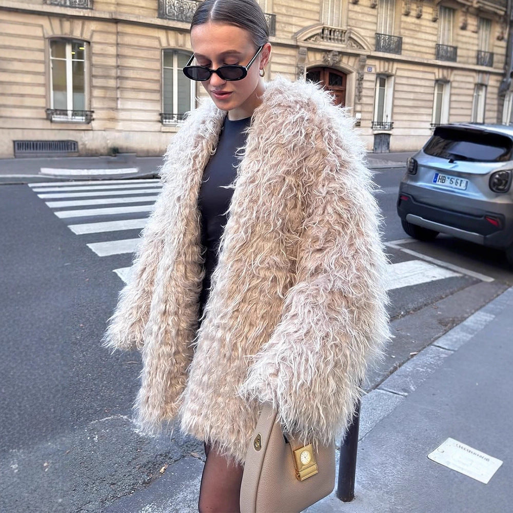Women's Oversize Curly Faux Fur Coat in Shaggy Look Amarae