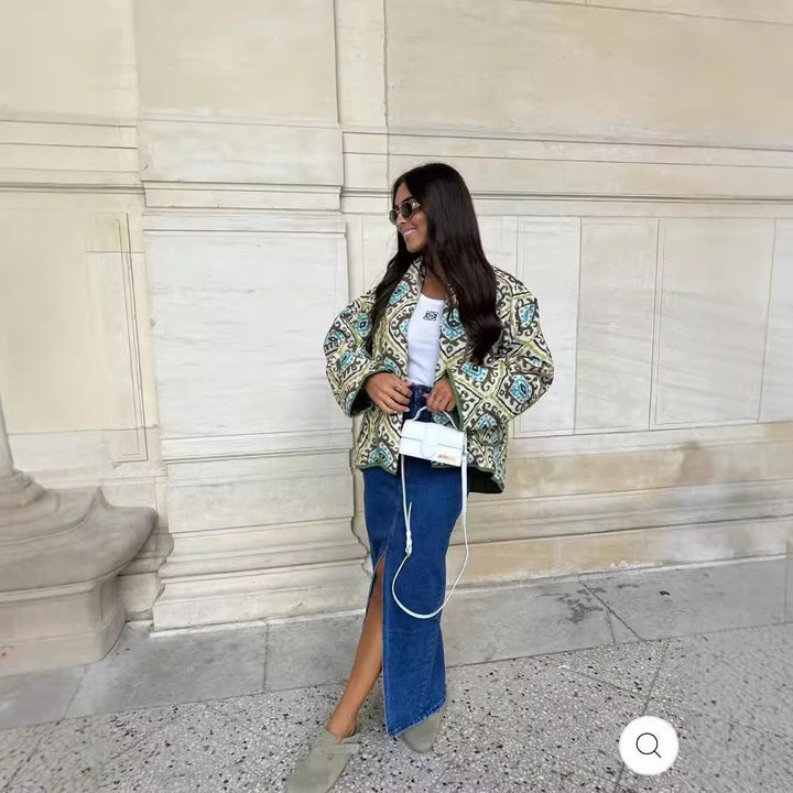 Women's Quilted Short Jacket in Kimono Style with Shawl Collar, Decorative Piping and Allover Print Amarae