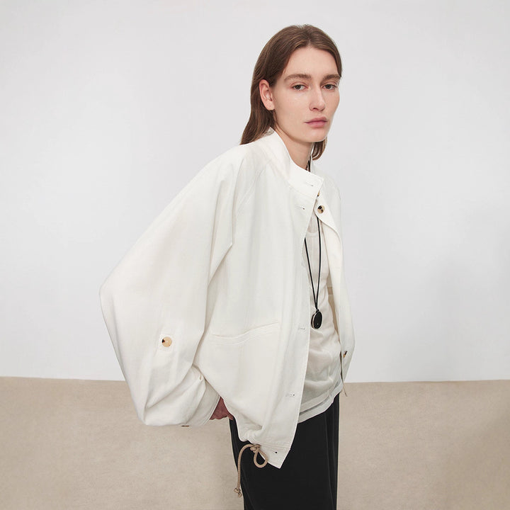 Veste de transition pour femmes avec capuche et taille ajustable Chic & Stil