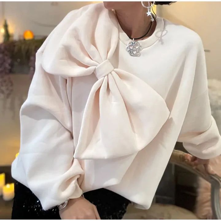 Pull stylé pour femme avec détail de nœud surdimensionné