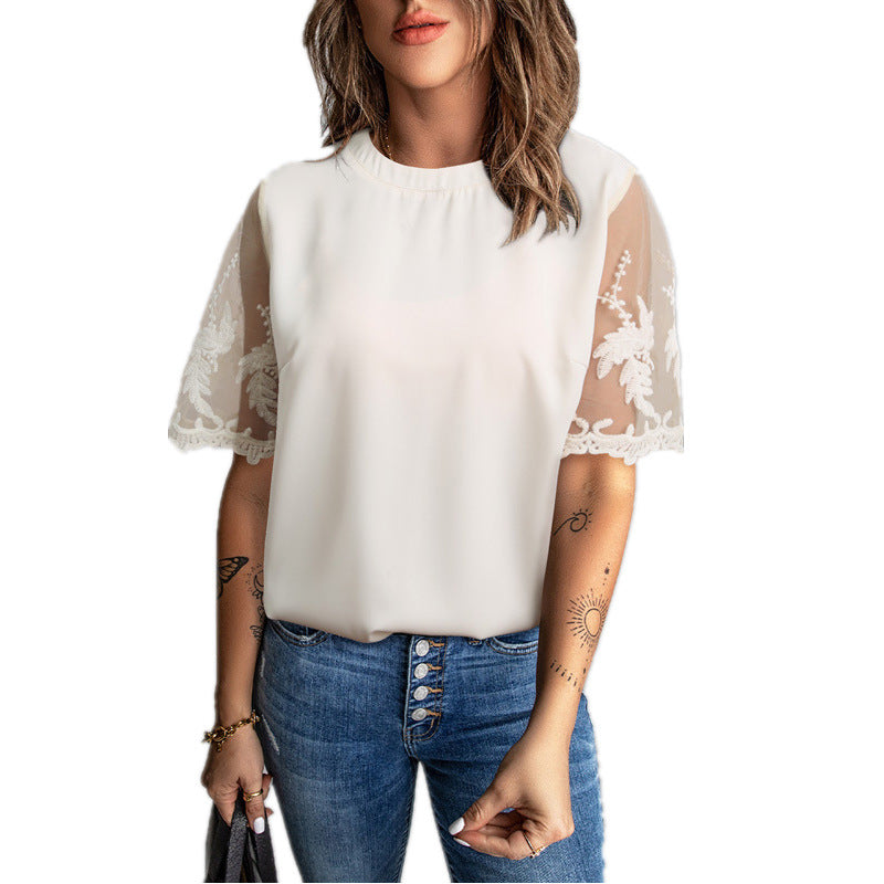 Ladies elegant T-shirt with lace on the sleeves Lune London