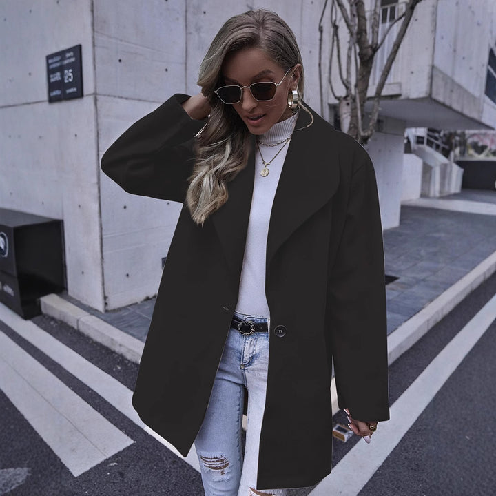 Trendy oversized coat for women with textured design Amarae