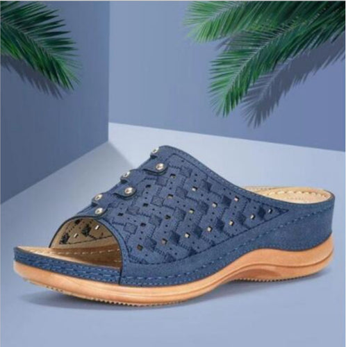 Ladies' fashion and comfortable clogs with breathable upper material Amarae