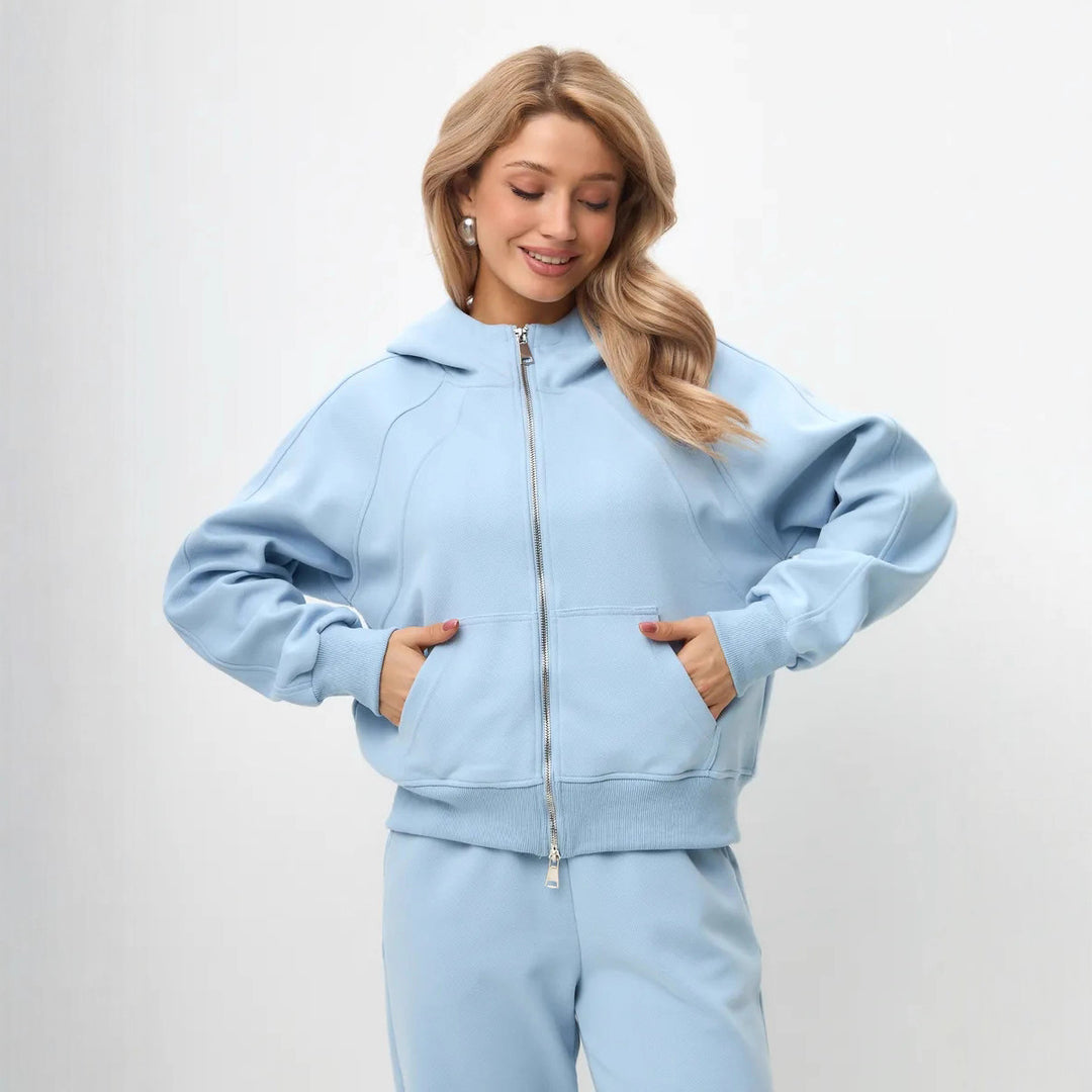 Relaxed fleece jogging set for women with high collar and full zip closure Lune London