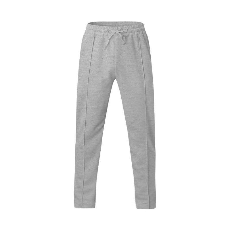 Sporty jogging pants for men with elastic waistband and practical side pockets Lune London