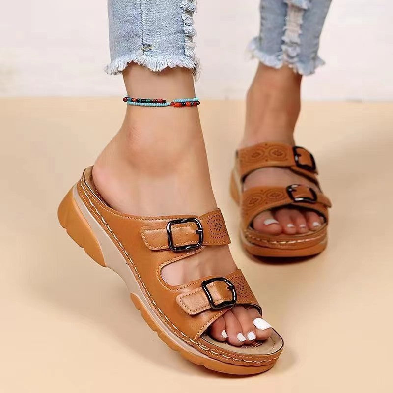 Comfortable and stylish health sandals for women with double buckle closure Lune London