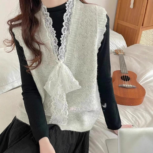 Gilet Tricot Élegant pour Femmes avec Détails Volants Chic & Stil