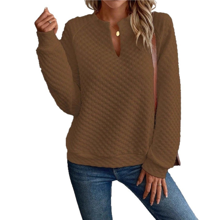 Casual sweater for women with textured design and high collar Lune London