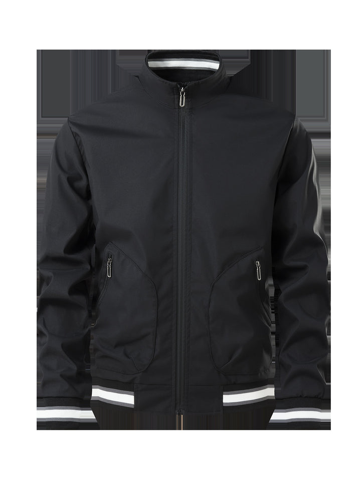 Sporty transition jacket for men with high collar and practical zippered pockets Lune London