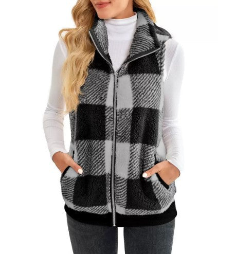 Ladies Checked Teddy Vest with Stand-Up Collar, Zipper and Side Pockets Amarae