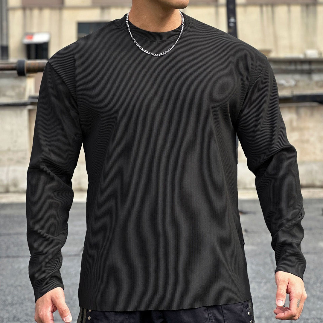 Men's long sleeve t-shirt in high quality ribbed material with a casual chic and stylish cut