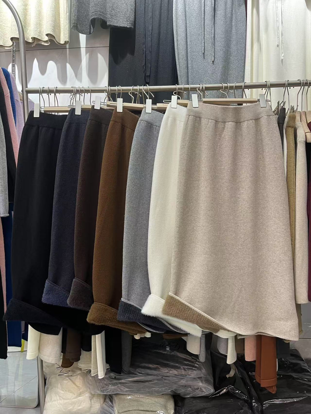 Jupe maxi élégante pour femmes en tissu tricot de haute qualité Chic & Stil