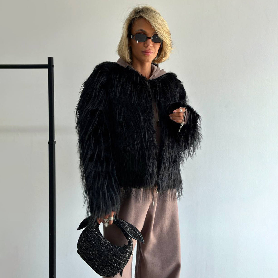 Ladies Faux Fur Jacket with Wide Sleeves and Relaxed Fit Lune London