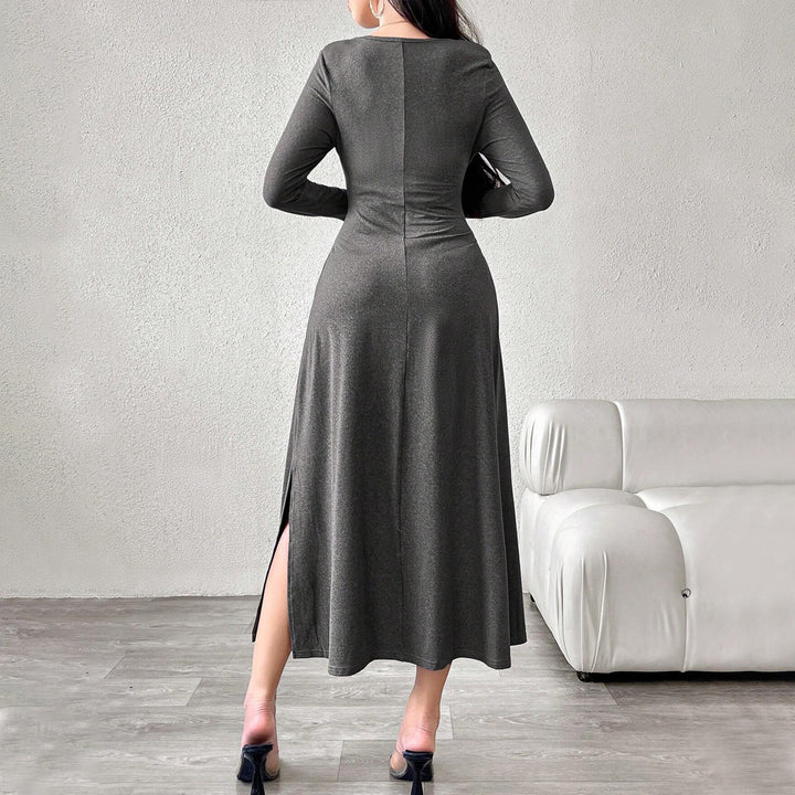 Robe midi pour femmes avec un élégant décolleté carré et des détails de volants décontractés Chic & Stil