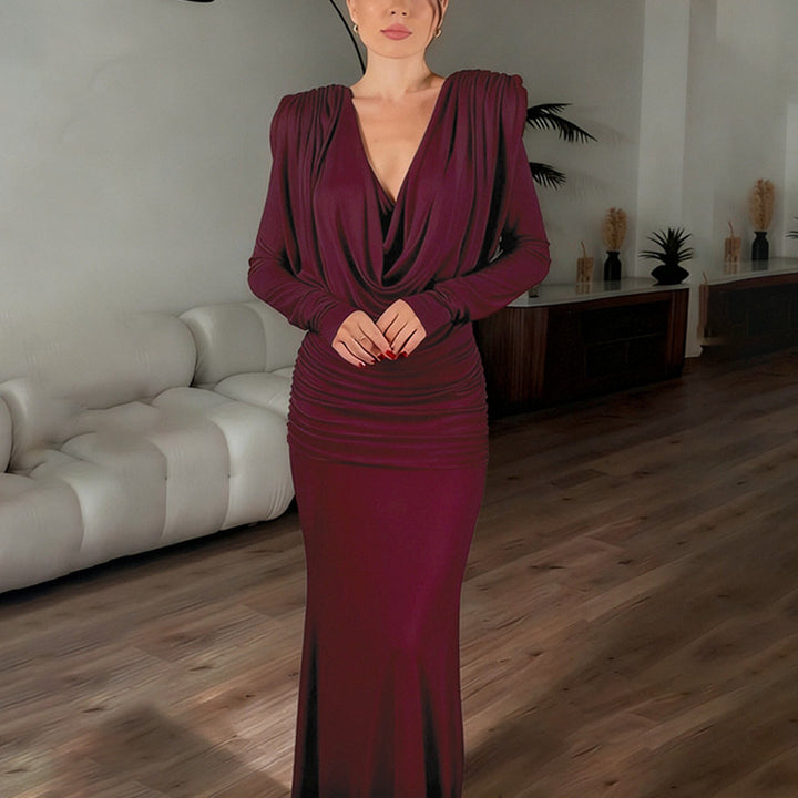Robe Maxi Élégante pour Femmes avec Encolure Wrap Sophistiquée et Détails Drapés Chic & Stil