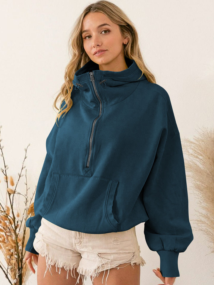Urban hoodie for women with half zipper and practical kangaroo pocket Lune London