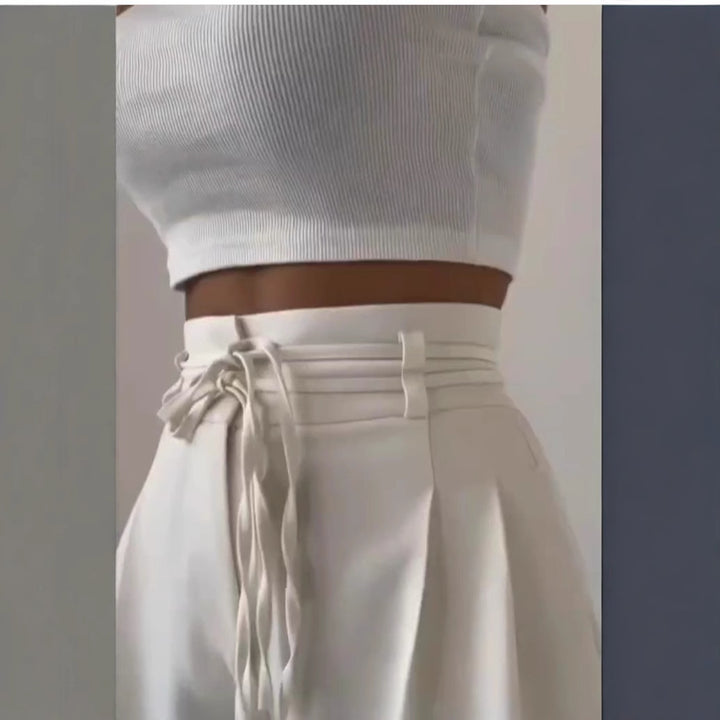 Wide pleated trousers for ladies with side belt Lune London