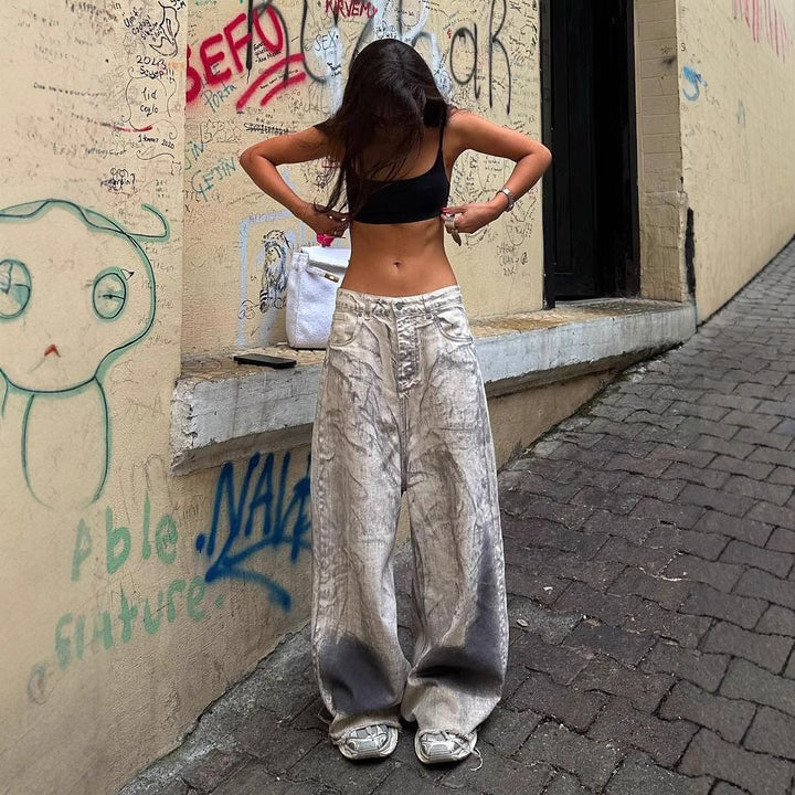 Oversized wide jeans for women with modern color gradient Lune London