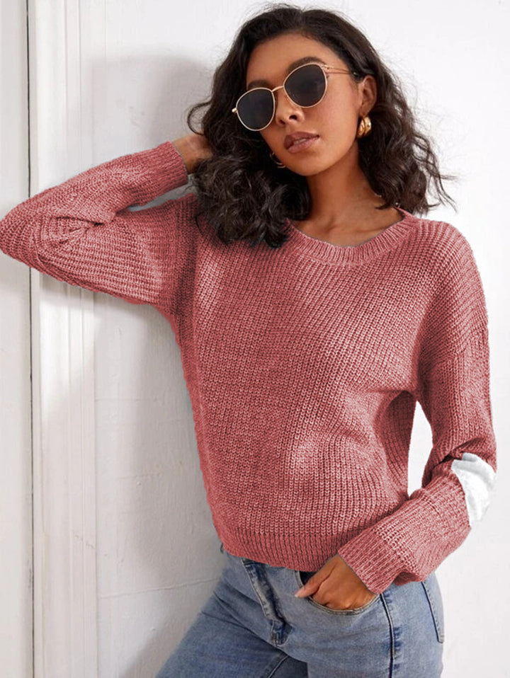 Trendy knitted sweater for women with contrasting sleeve accents Lune London