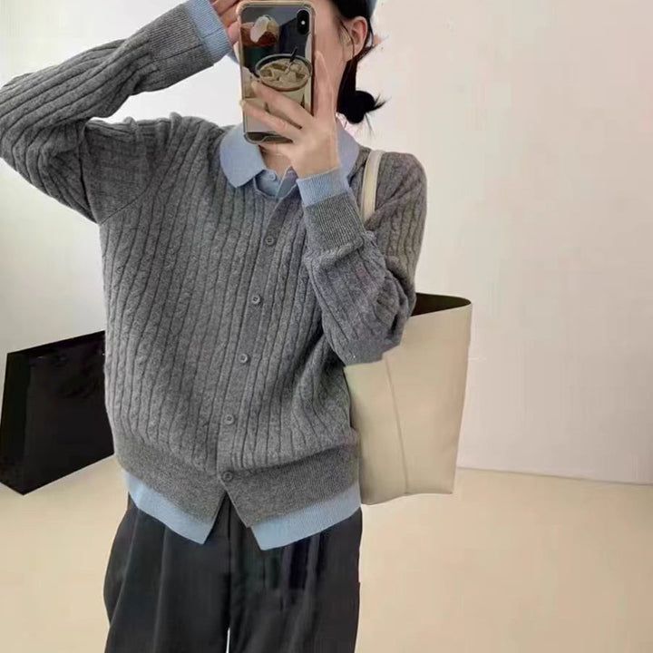 Pull tricot confortable pour femmes avec un design de boutons tendance et une texture côtelée Chic & Stil