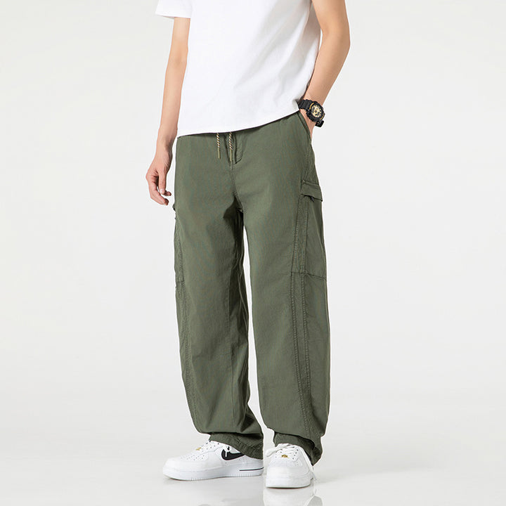 Comfortable cargo pants for men with side pockets and practical back pockets Lune London