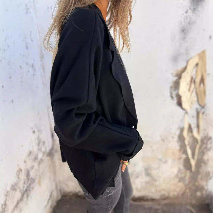 Women Casual Oversized Blazer with Practical Pockets and Button Closure Lune London