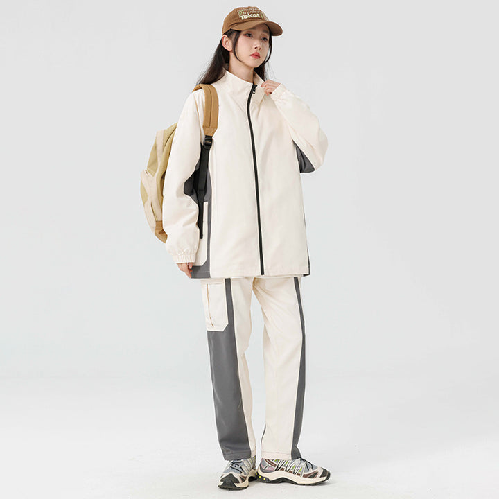 Complete athletic set for men with functional pockets and modern cut Lune London