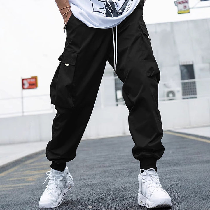 Casual utility pants for men with practical pockets and elastic waist Lune London