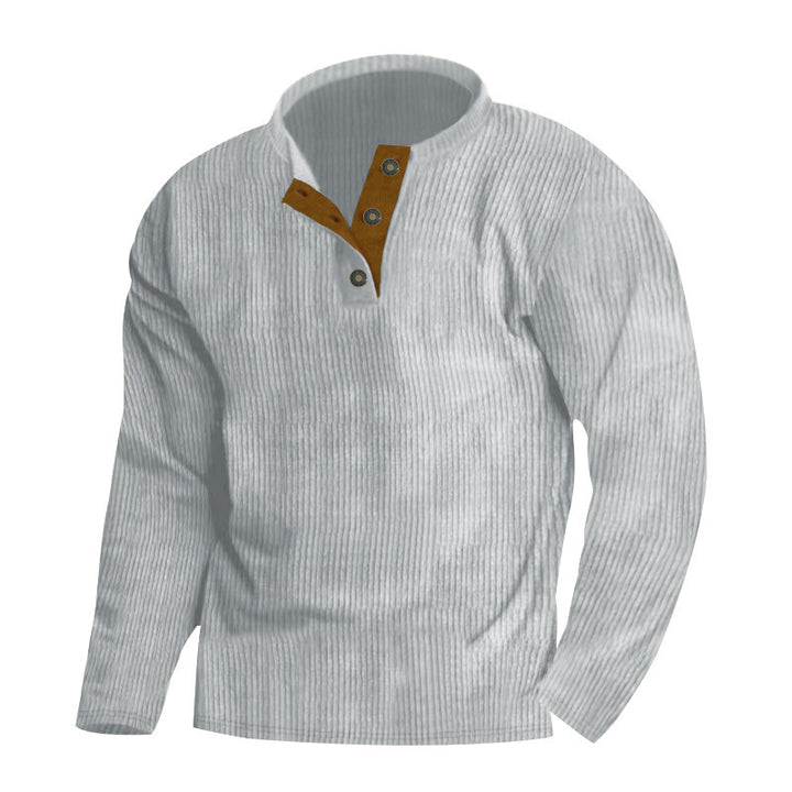 Comfortable knit sweater for men with an innovative button design and a soft material Lune London