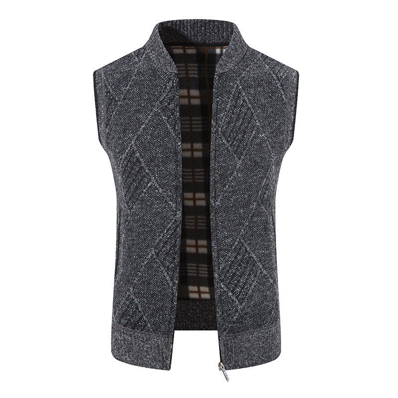 Men's knitted cardigan with a modern cable pattern and a practical zipper Lune London