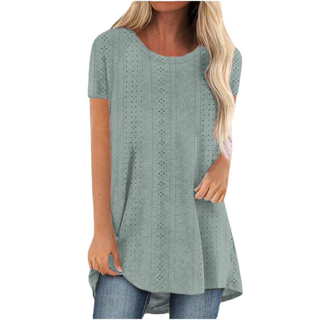 Short sleeve top for women with hole pattern Chic und Stil