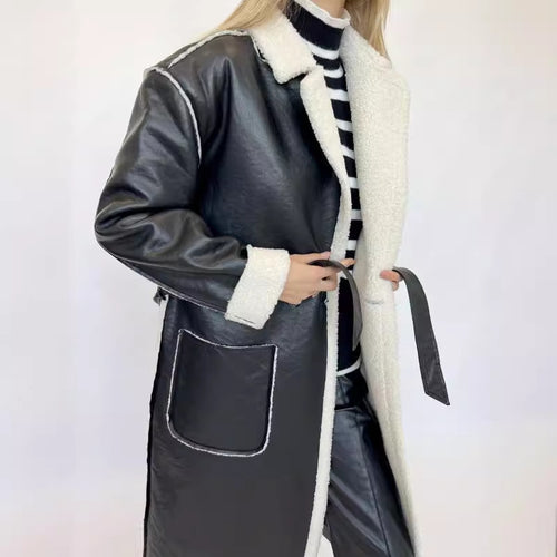 Ladies oversized coat made of high quality with soft teddy lining Amarae