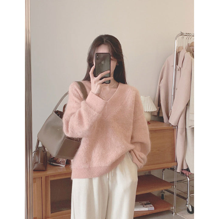 Pull féminin en mohair Chic & Stil à col en V pelucheux
