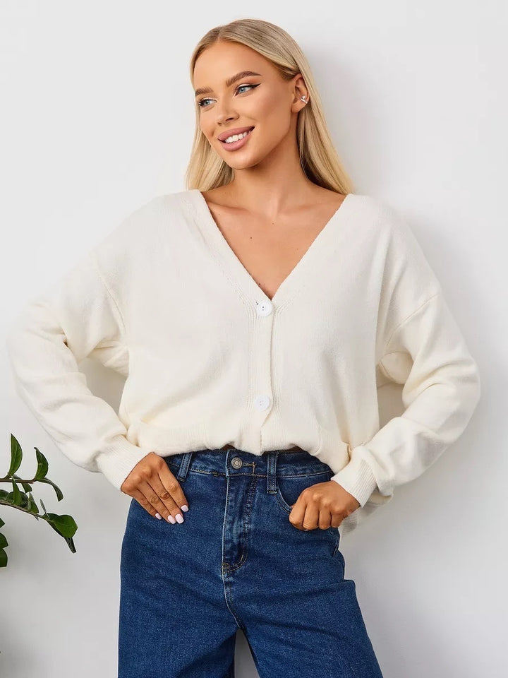Cardigan en tricot épais pour femmes avec décolleté en V plongeant et poches pratiques Chic & Stil