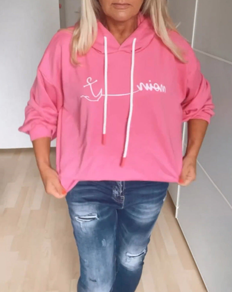Hoodie décontracté pour femmes avec impression de lettrage moderne et poches pratiques Chic & Stil