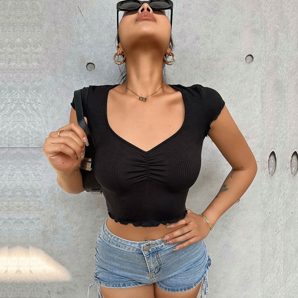 Top court pour femme avec un ruché élastique et un col en V tendance Chic & Stil