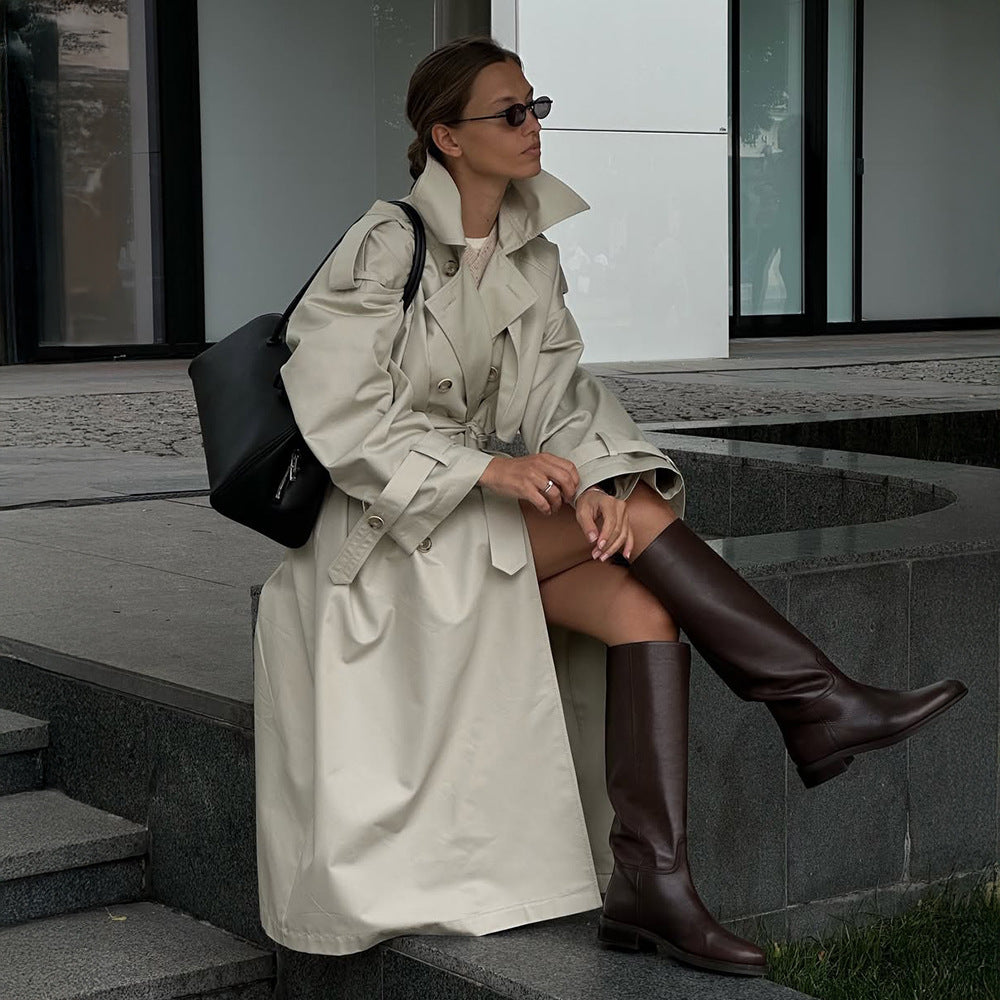 Fashionable trench coat for ladies with wide belt and wide sleeves Lune London