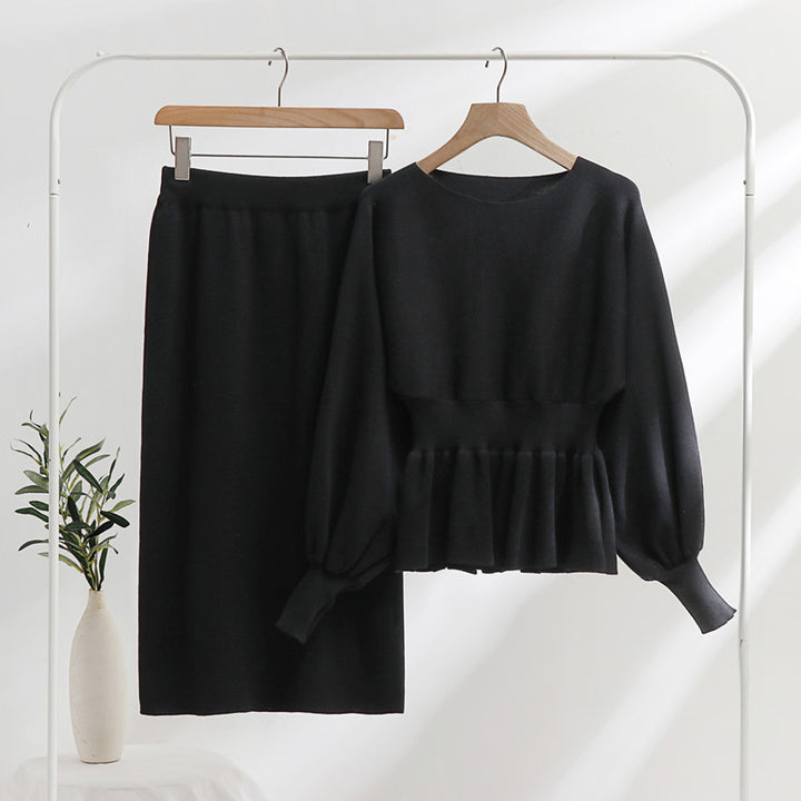 Fashionable women's knitted loungewear set with ruched top and midi skirt Lune London