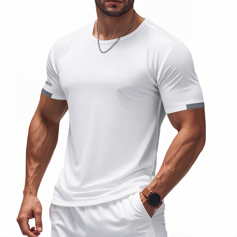 Functional t-shirt for men with breathable design and reflective details Lune London