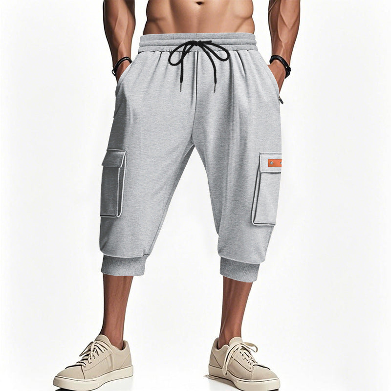 Stylish cargo pants for men with short legs and practical pockets Chic and Style