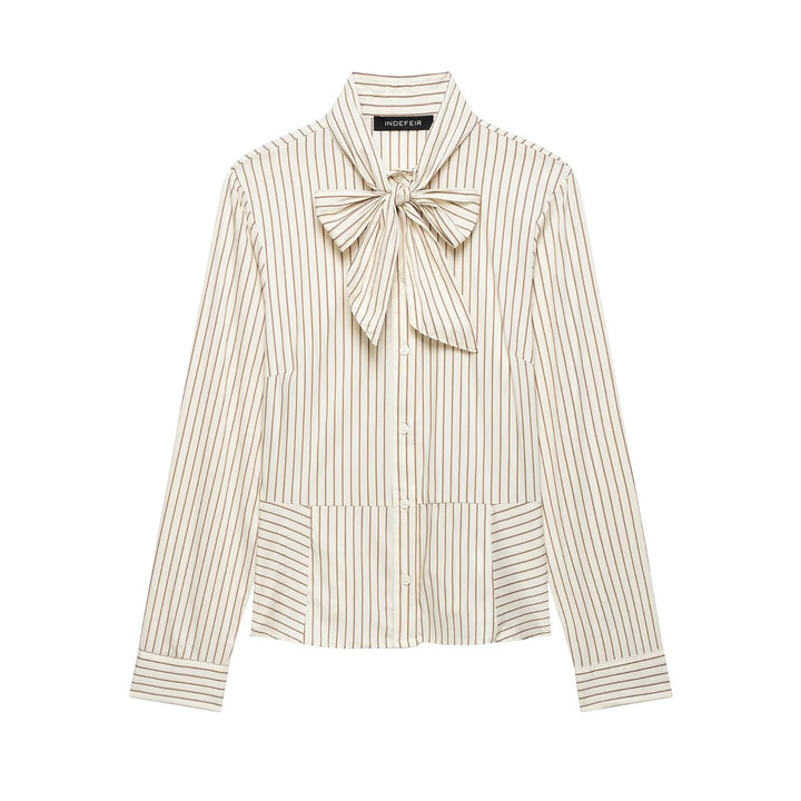 Ladies blouse with bow collar and tailored inset seams Amarae